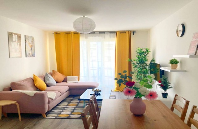 Apartamento-Apartamento-Baño con bañera-Vista al patio-Velizy