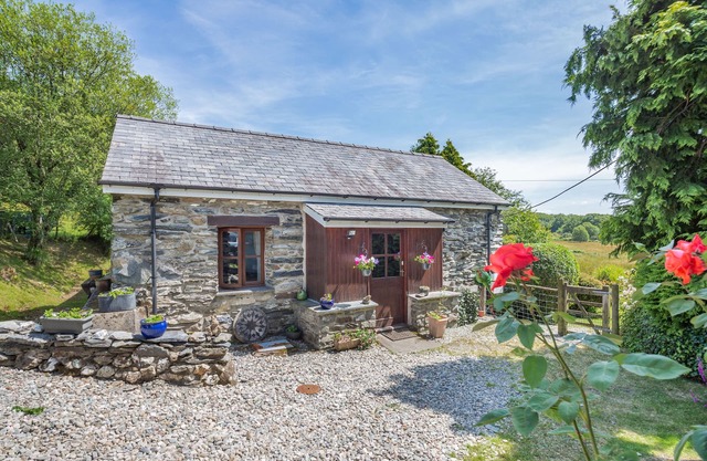 Bwythyn Y Wennol, BEDDGELERT