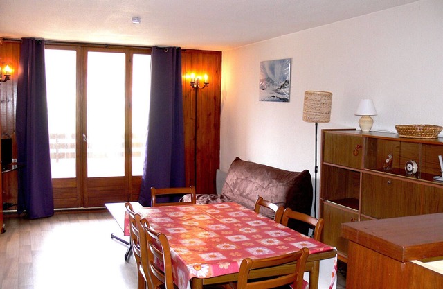 Apartamento para 6 con balcón sur, estación Peyragudes, al pie de pistas
