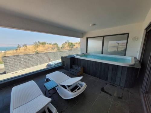 C Kinneret 2BR With Private Pool