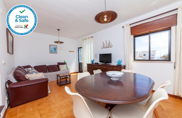 C17 - Suncliff Salema House