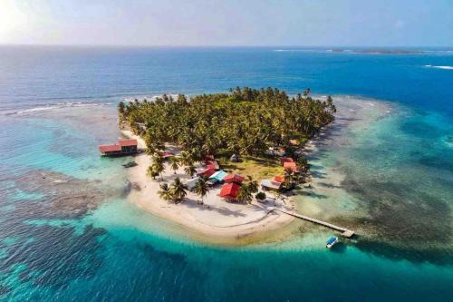 Cabaña compartido en las Isla de San blas Niadub