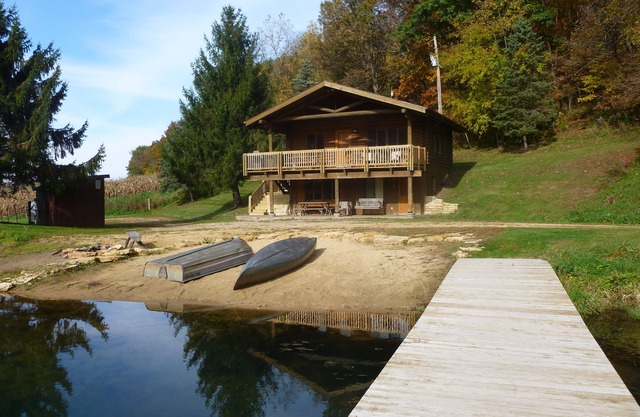 Cabaña En El Lago es su propio refugio en una privada 10 Acre Lago