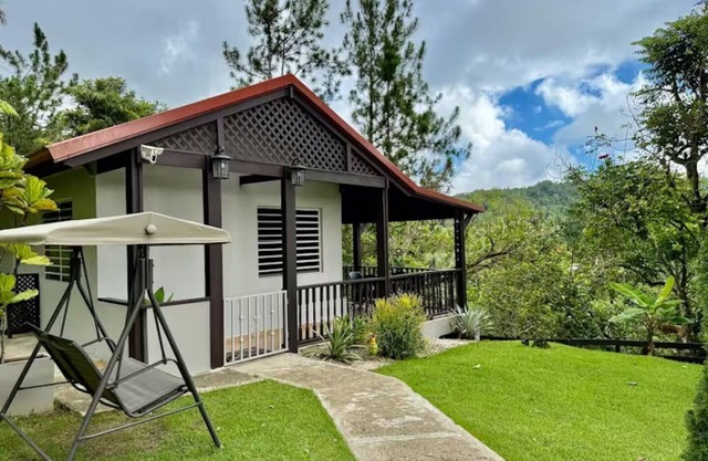 Villa Don David: Montaña, Piscina, BBQ, Wifi, Billar y Diversión.