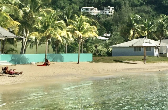 Calypso Villa Galleon Beach 2 minutos a pie