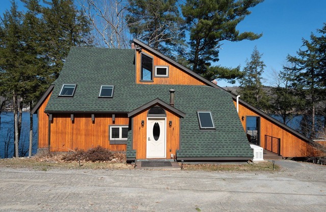 Camp Rosalie - Spacious 5-bedroom house with WiFi, AC on Lucerne / Phillips Lake