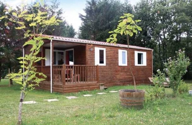 Camping 3 étoiles - Piscine - eebbgi
