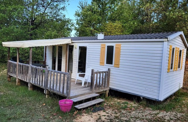 Camping des Bastides **** - casa rural Riviera 4 piezas 6 personas