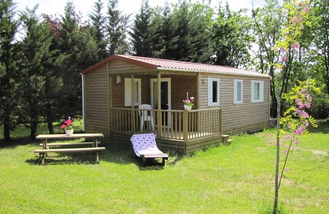 Camping Fontaine Du Roc *** - Agradable casa móvil 3 habitaciones 6 personas