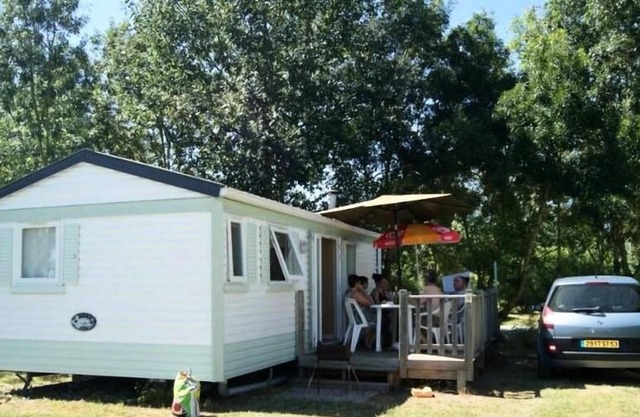 Camping Le Merval ** - Casa móvil 3 habitaciones 4 Personas
