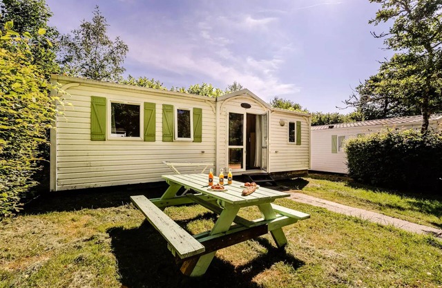 Campsite La Rivière d'Argent *** - Mobile home SUPER CORDELIA 32m2 / 3 bedrooms - without terrace 6 people