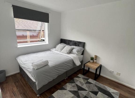 Canary Wharf Haven - Spacious & Homely Entire 1 Bedroom Flat
