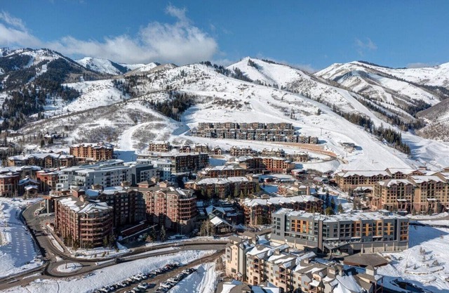 Canyons Resort Drive