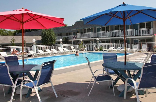 Cape Harbor Motor Inn