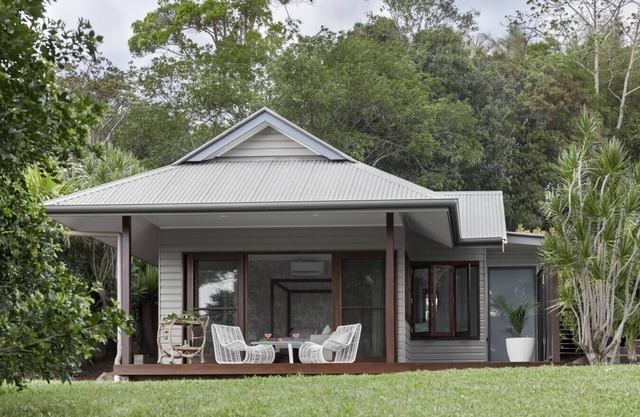A Private Studio Retreat with Hinterland Views