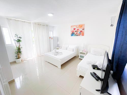 Caribbean Mojito Studios HOTEL WiFi Los Corales BEACH CLUB & SPA