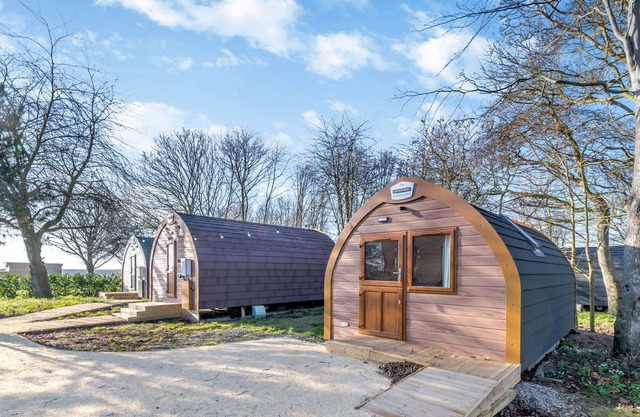 POD 9, family friendly, with a garden in Aldbrough