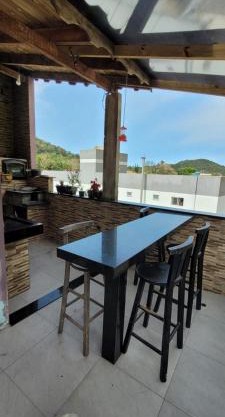 Casa 4 dormitórios em Itapema