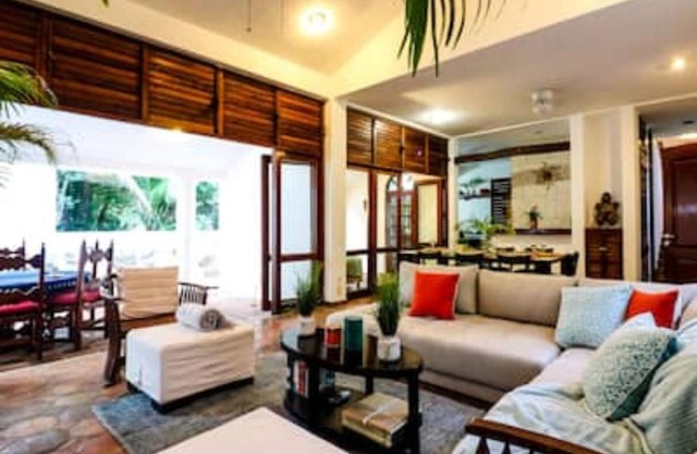 Casa 7 hab, 9 camas y a 2 cuadras de la Playa !!!