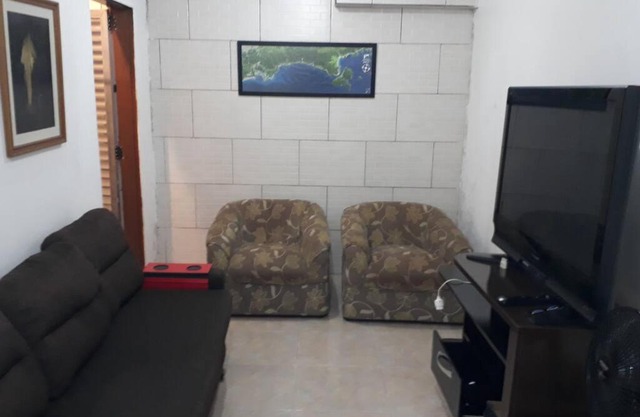 Casa a 5 minutos a pé da Praia da Enseada!