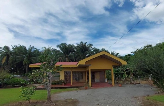 Casa muy segura a 5 minutos de Paso Canoas !!
