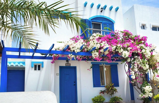 Casa Azul - 3 Bedroom House with AC Pool and WiFi
