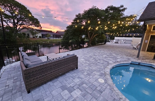 Casa Bella-5BR/Waterfront/Pool/Spa