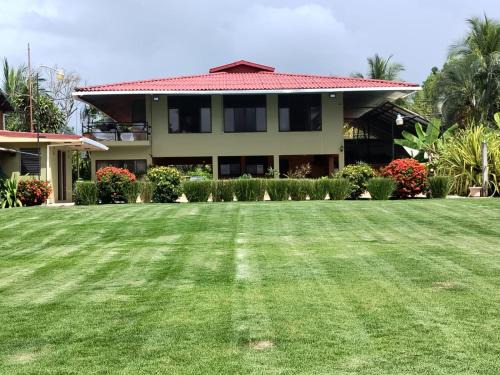 Casa Canadiense