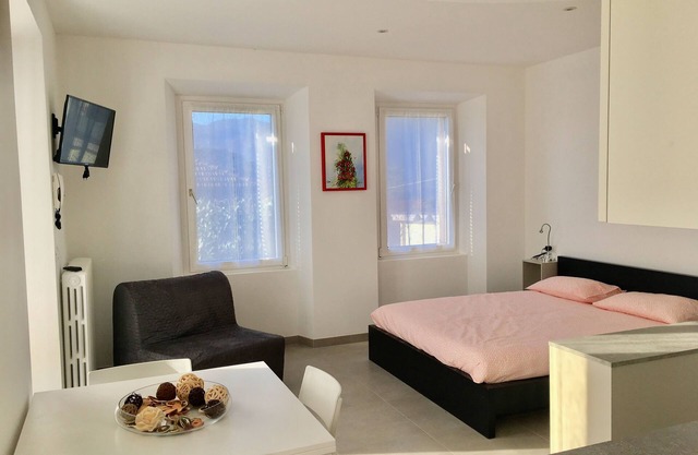 Casa Cesira - primer piso vista al lago Orta