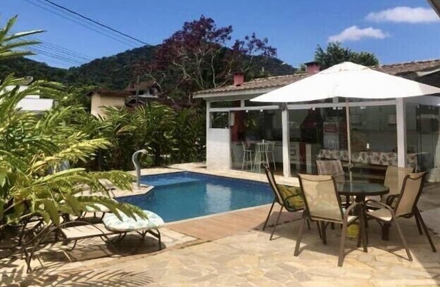 Casa com Piscina