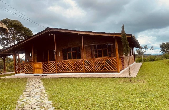 Casa de Campo CAMVUL hospedaje; conéctate con la Naturaleza Choco Andino