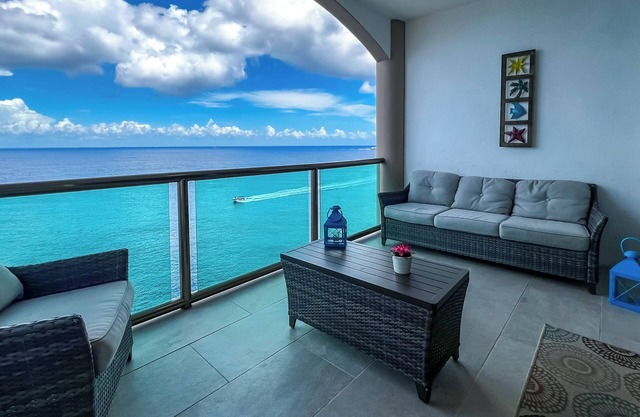 Casa de Esperanza 8th Flr Penthouse PHBS