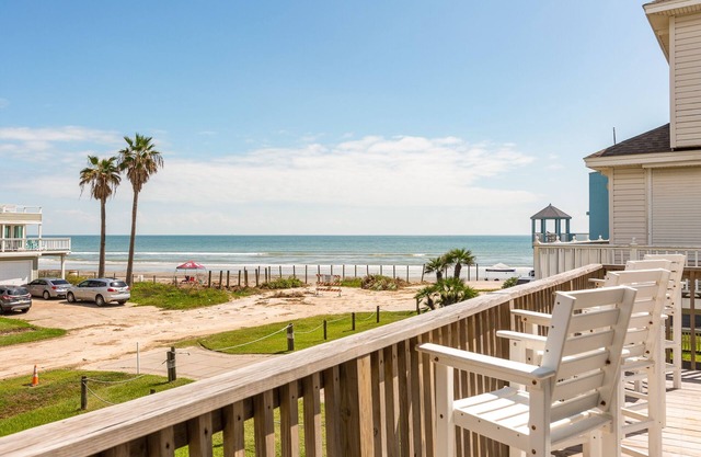 Casa de Mar | Steps from the Shore & Ocean Views