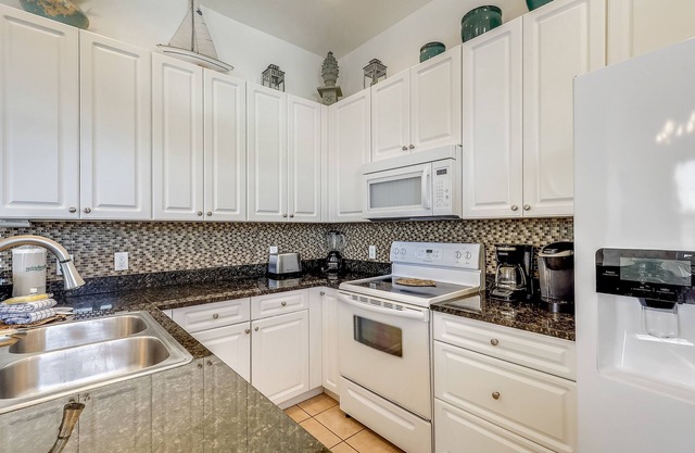 Casa Del Mar by Book That Condo