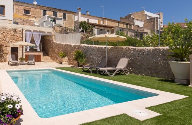 Casa del Sol - Preciosa casa de pueblo con piscina y vistas al campo