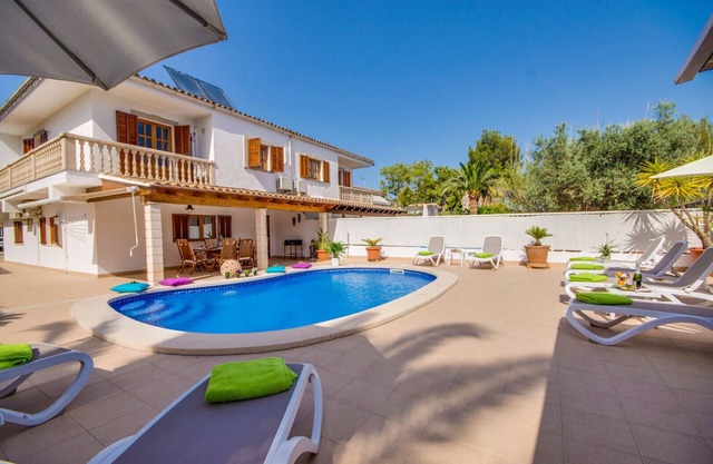 Casa Flor with swimming pool near Alcudia beach