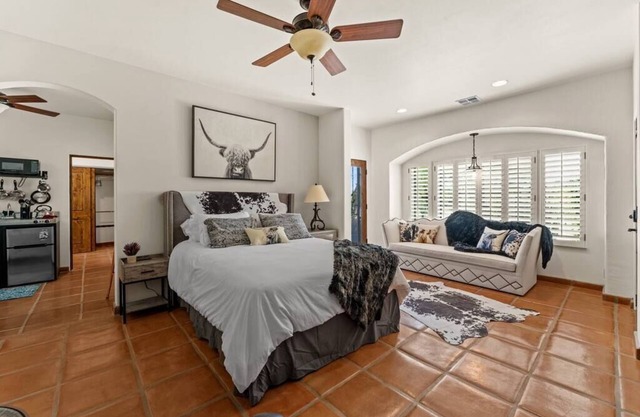 CASA Longhorn is a Charming Luxury casita