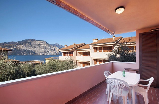 Casa Luna - Apartamento con vista al lago y piscina, Casa Luna - Appartamento con vista lago e pisci