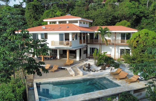 Casa Luna