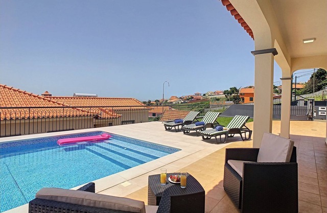 Casa Mes Amis by LovelyStay