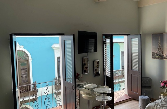 Casa Of Essence