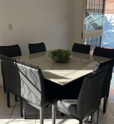 Casa Térrea incrível com snoker