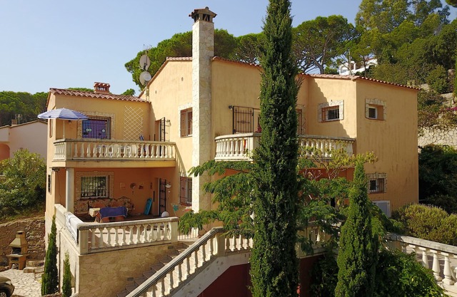 Casas-Buendia Elegante y espacioso apartamento junto a la piscina