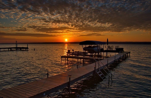 Cayuga Lake Cottage "El amanecer de las Bermudas"