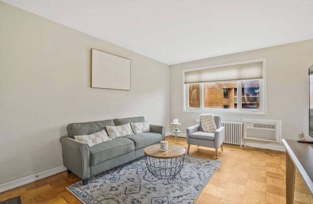 Central 1BR Apt - mins to metro & DC