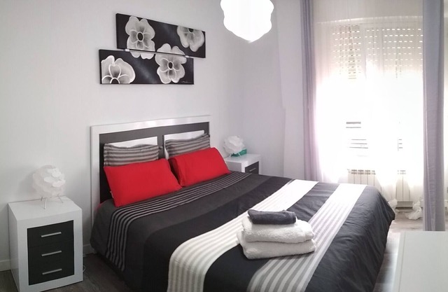 APARTAMENTO CENTRICO Y COMPLETAMENTE REFORMADO.Wifi.