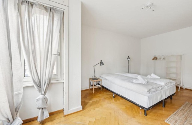 Central Apartment for City Explorers 224
