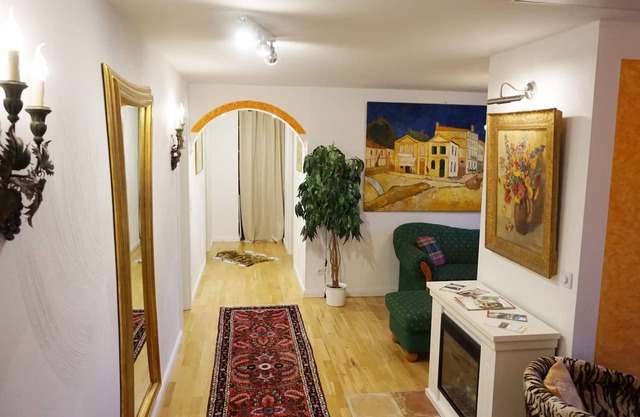Central, acogedor y amplio salón en Wetzlar