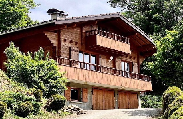 Chalet de 70 m2, zona tranquila, orientación sur, municipio de Manigod, cerca de La Clusaz