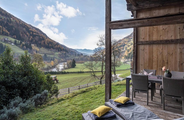 Chalet "Ferienhaus im Stadl" con vistas a la montaña, Wi-Fi, sauna, terraza y jardín